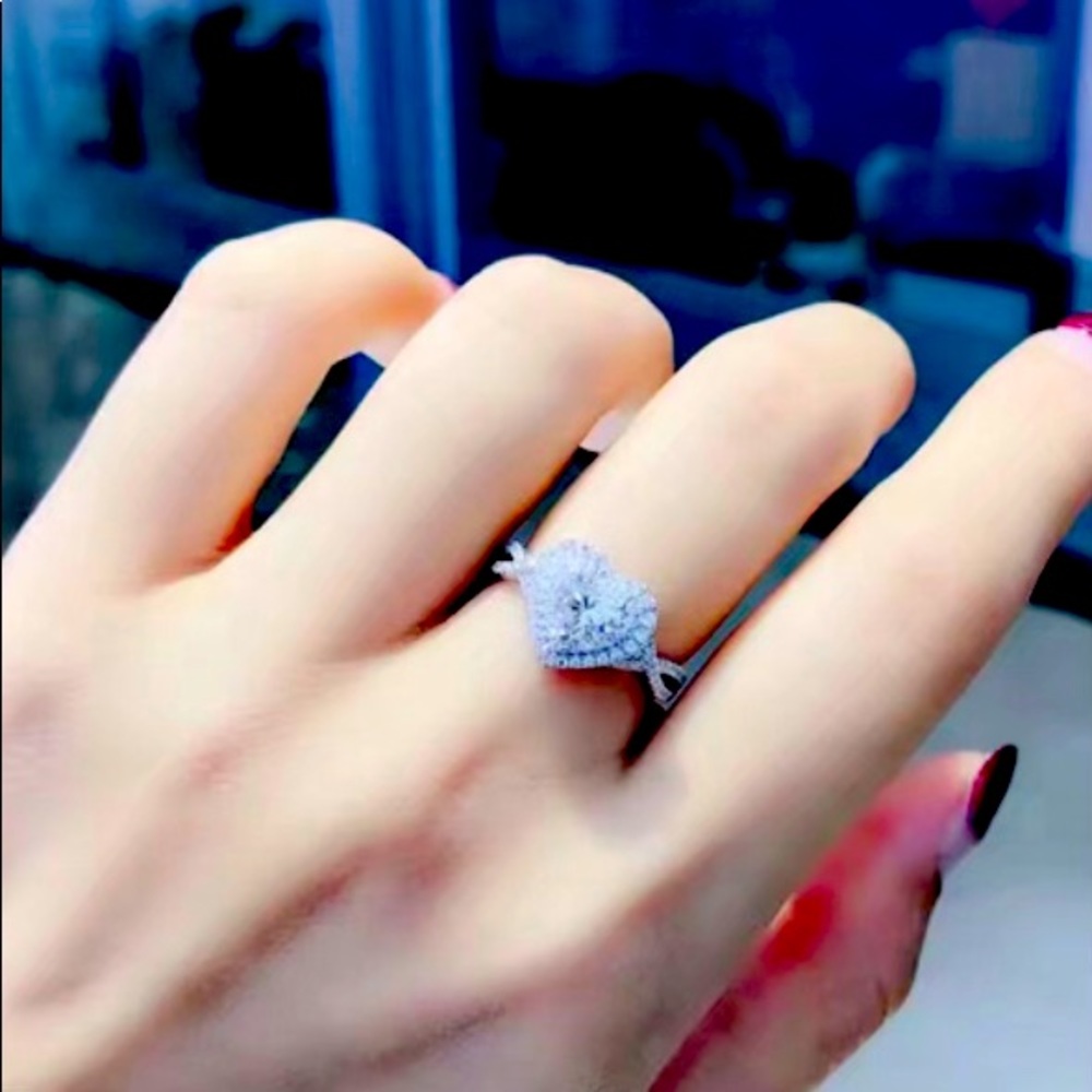✨Diamond Heart Shaped Ring✨